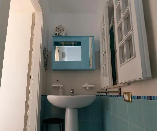 לינה וארוחת בוקר Le Saline