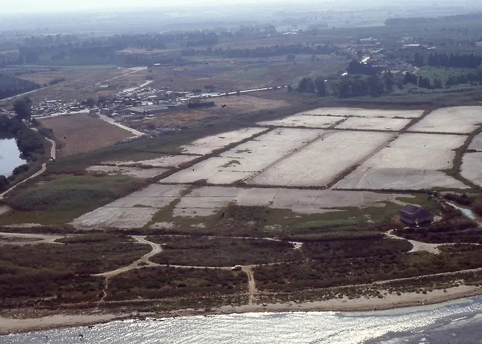 לינה וארוחת בוקר Le Saline 3*